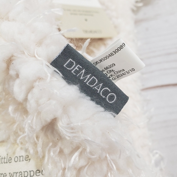 Demdaco Wrapped In Prayer Blankie Bear Lovey Fuzzy Cream Rattle Head 12"x9" 2010 - Picture 7 of 10